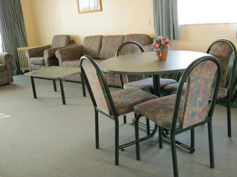 Acorn Estate Motel Masterton Exterior photo